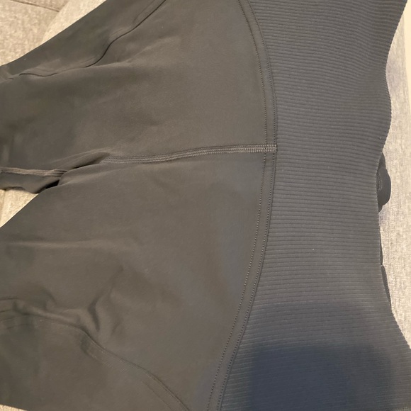 Lululemon cropped tights - Picture 4 of 5
